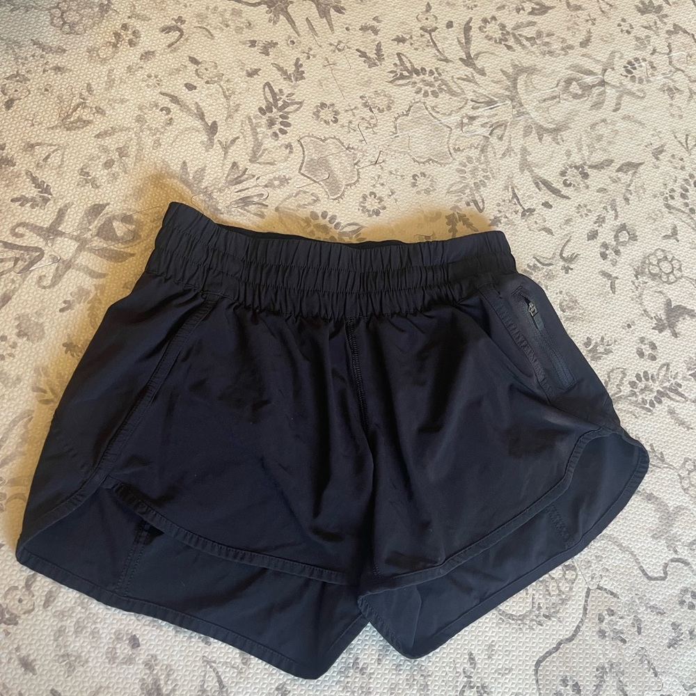 Lululemon track that low rise 4” short